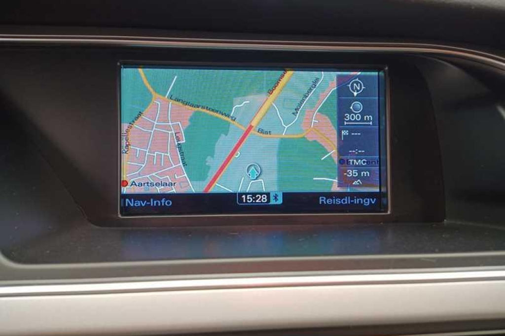 Audi A4 Avant 2015 фото 2