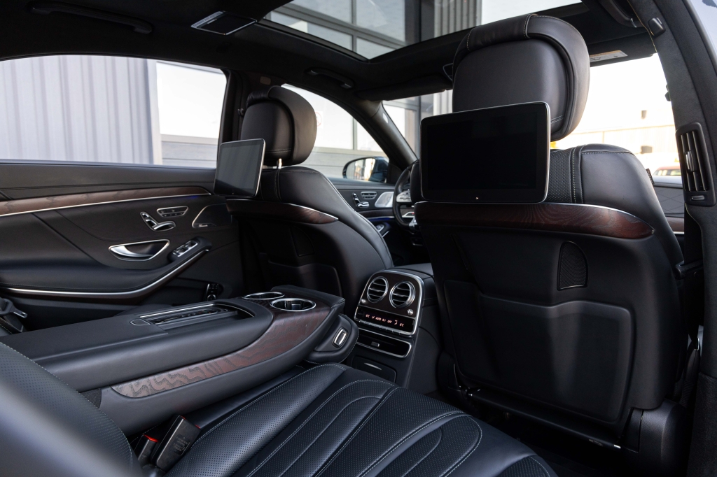 Mercedes-Benz S-Class S400d 2018 фото Mercedes-Benz S-Class S400d 2018 фото 48