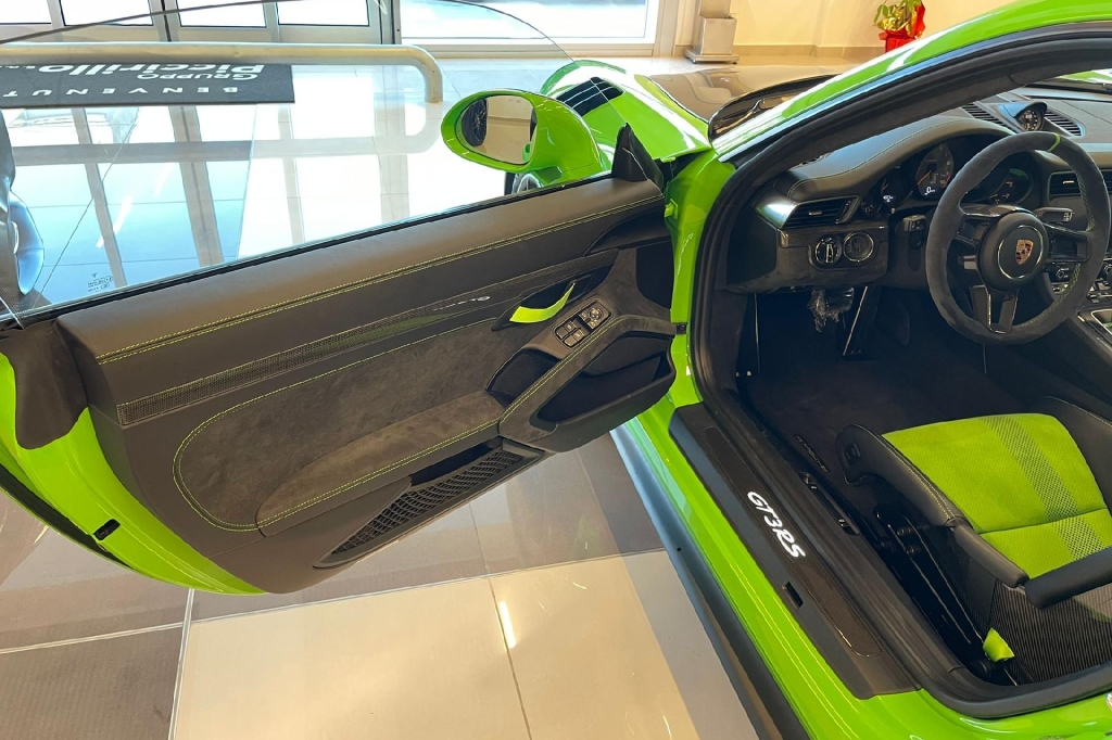 Porsche 911 GT3 RS 2018 photo 6