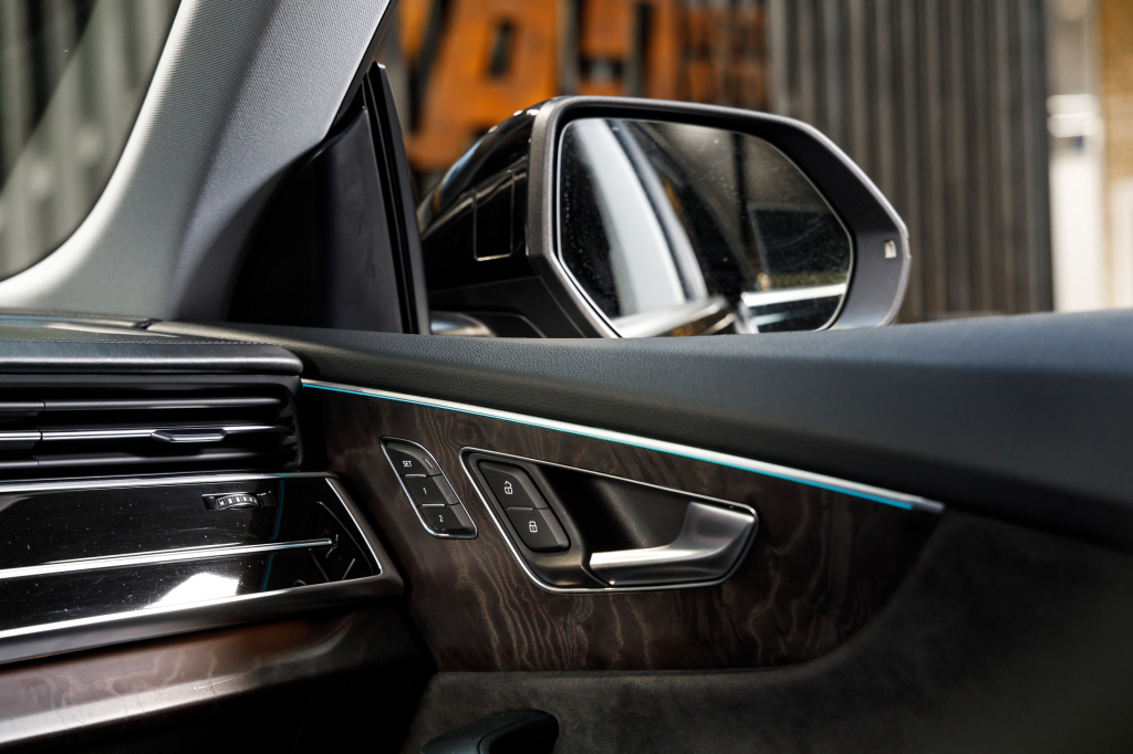 Audi Q8 50TDI Sline  2018 фото 10