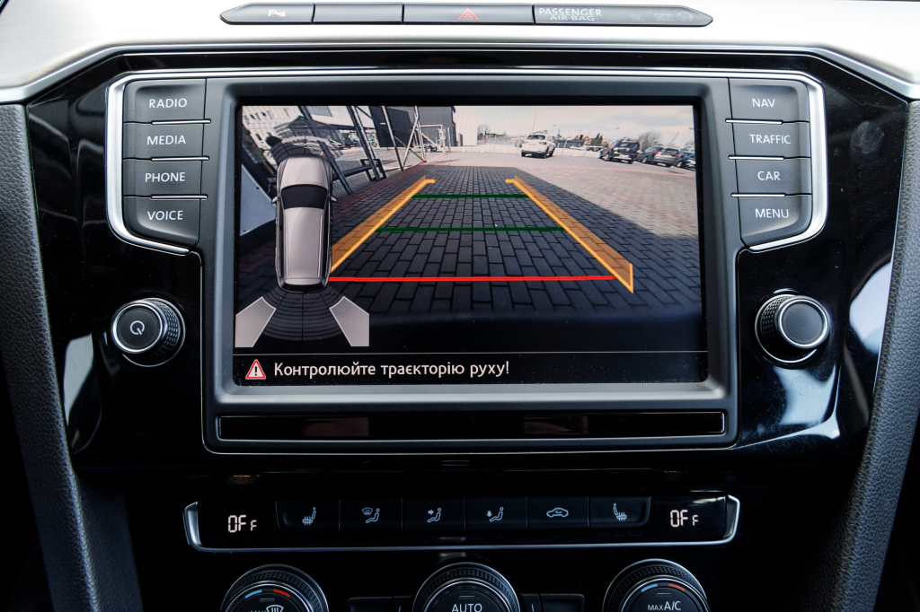 Volkswagen Passat B8 Highline 4Motion 2016 фото 7