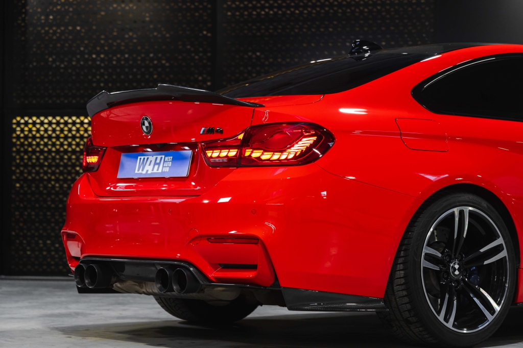 BMW M4 2015 фото BMW M4 2015 фото 16