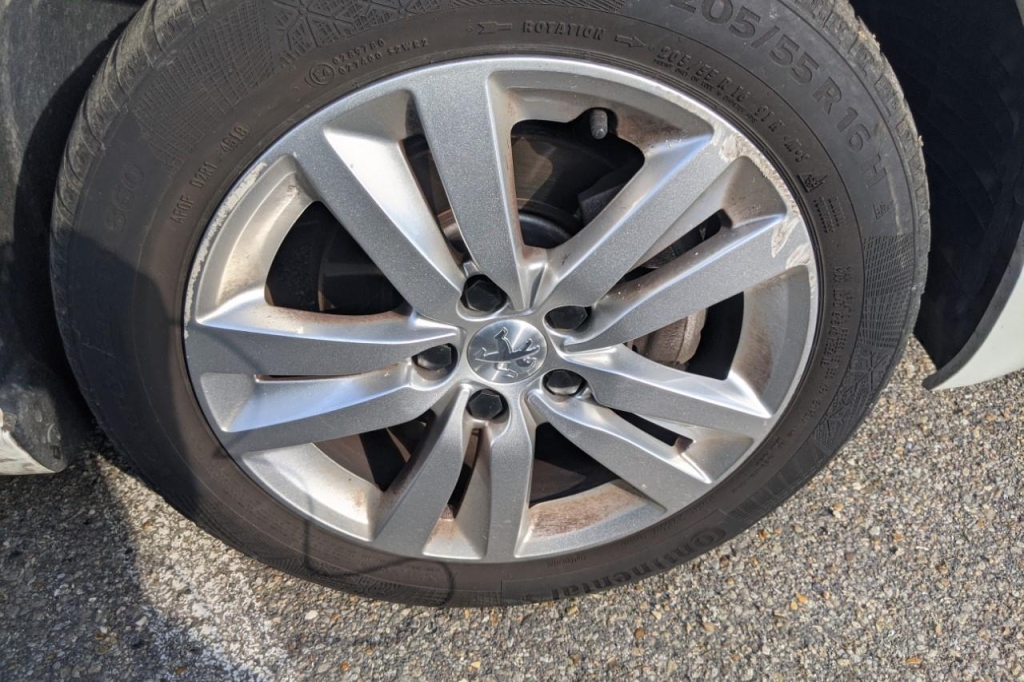 Peugeot 308 2018 photo 33