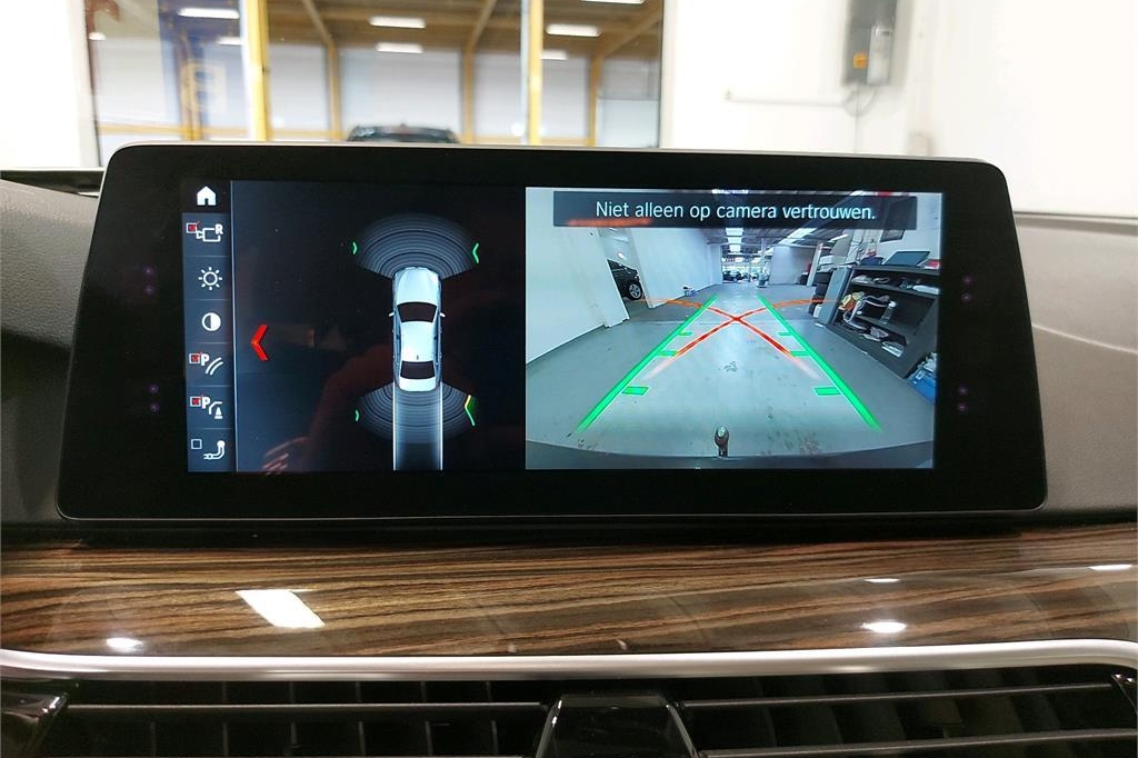 BMW 5 Series 2018 photo 5