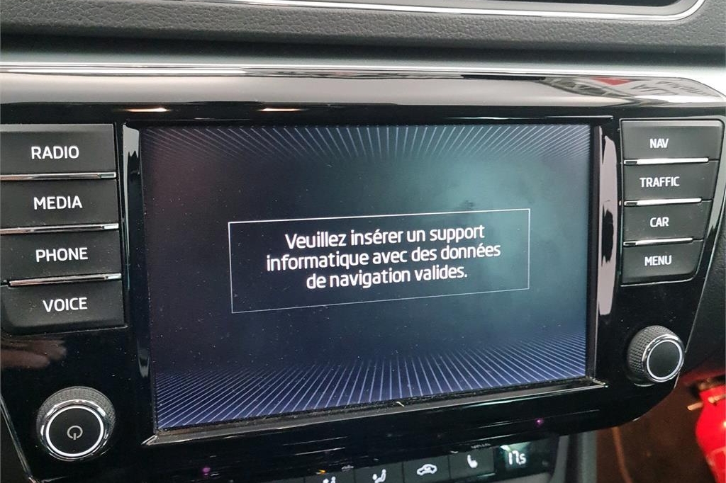 Skoda Superb Combi 2017 фото 32