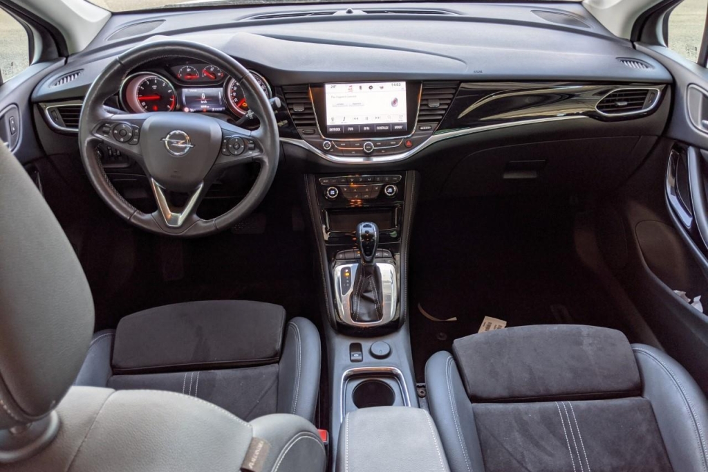 Opel Astra Sports Tourer 2019 photo 1