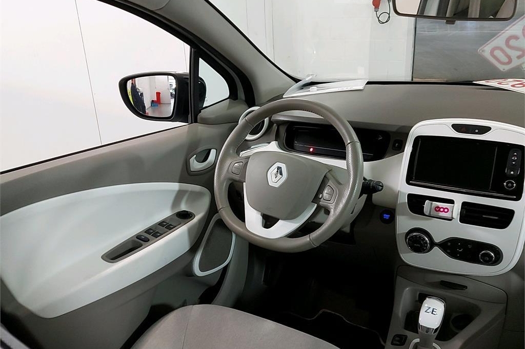 Renault Zoe 2016 фото 1