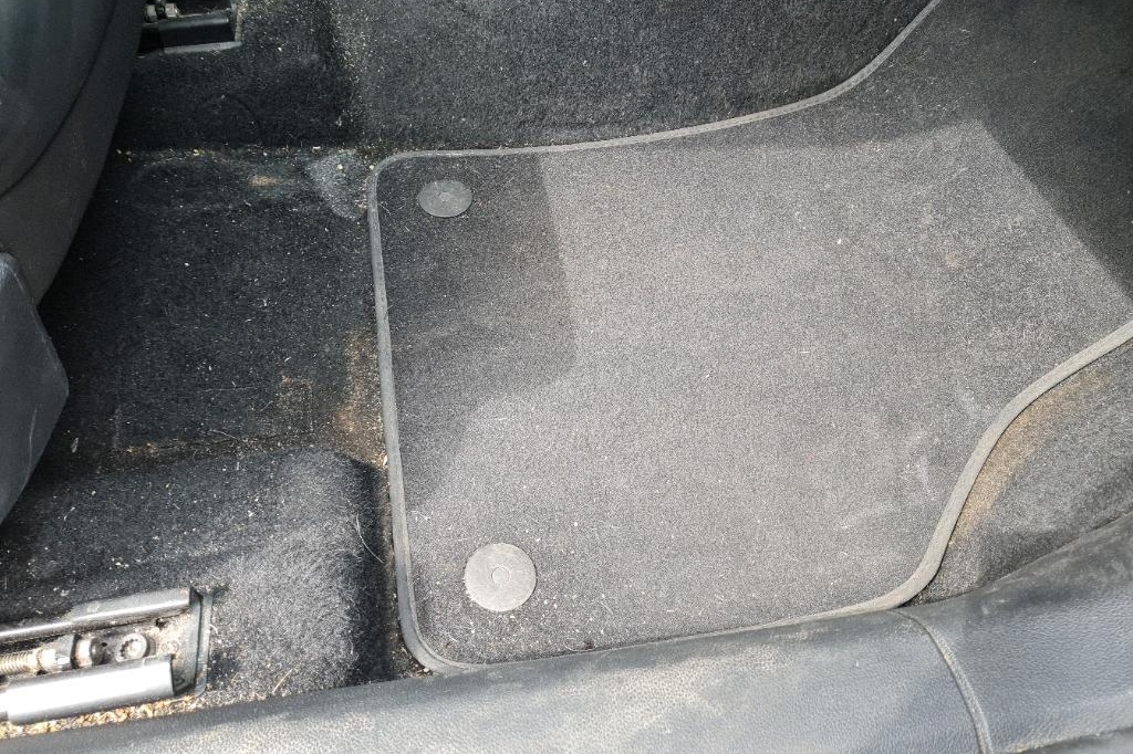 Skoda Superb Combi 2017 фото 32