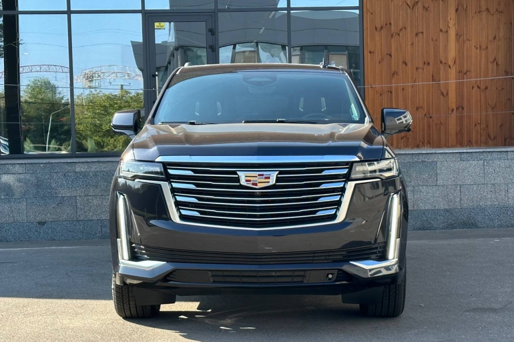 Cadillac Escalade PLATINUM 4WD 2022 фото Cadillac Escalade PLATINUM 4WD 2022 фото 1