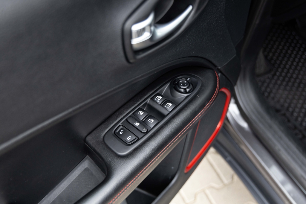 Jeep Compass Trailhawk 2018 фото 14