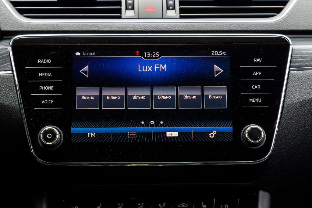 Skoda Superb 2019 фото 23