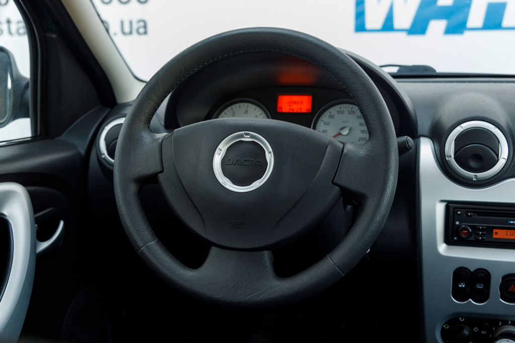 Dacia Logan 2009 фото 19