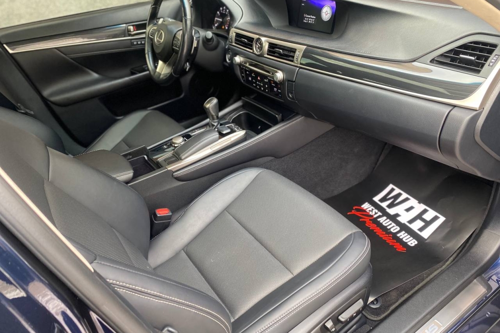 Lexus GS 200t 2016 фото 10