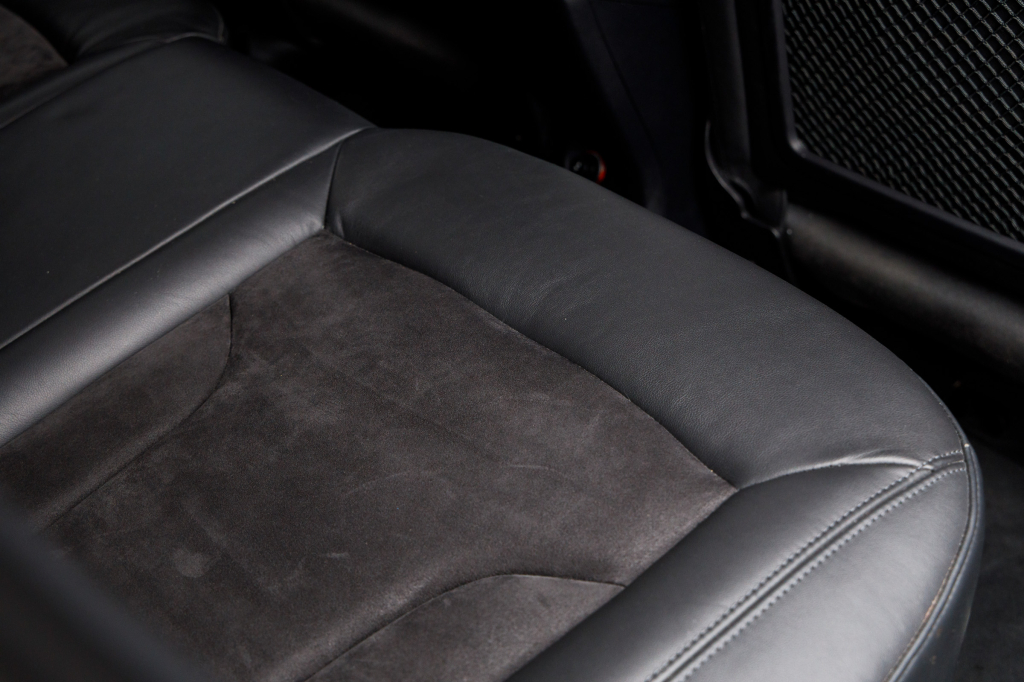 Audi Q3 2012 photo 31