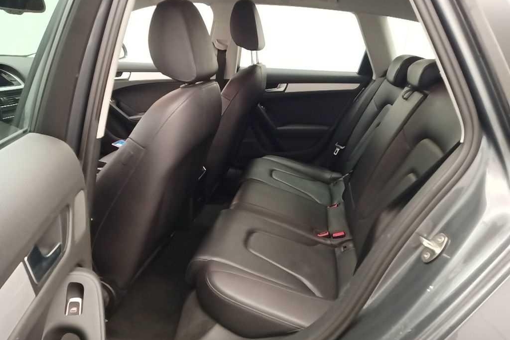 Audi A4 Avant 2015 фото 2