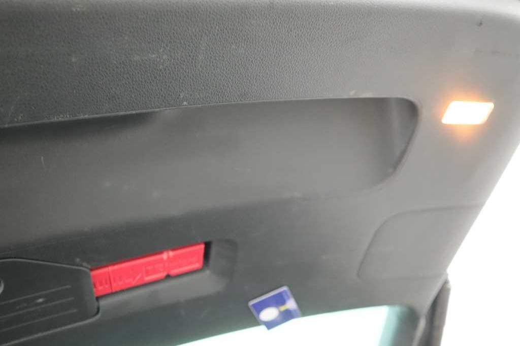 Volkswagen Sharan 2017 photo 48