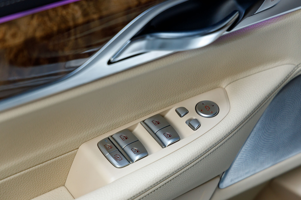 BMW 740 2016 photo 21