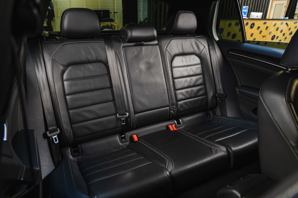 Volkswagen Golf R 2017 фото 35