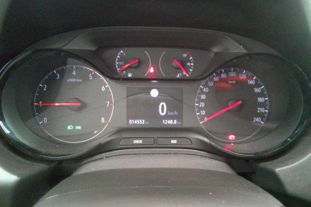 Opel Grandland X 2020 фото 3