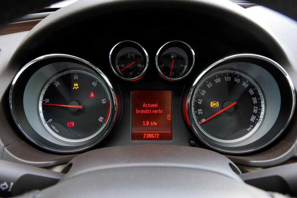 Opel Insignia фото 10