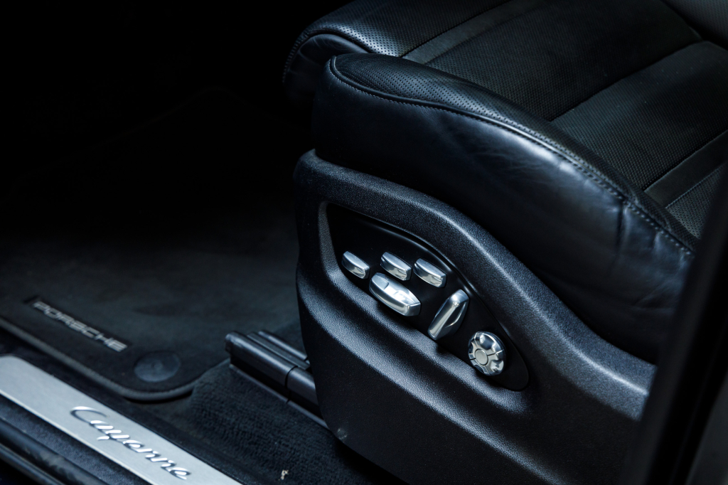 Porsche Cayenne 2018 фото 29