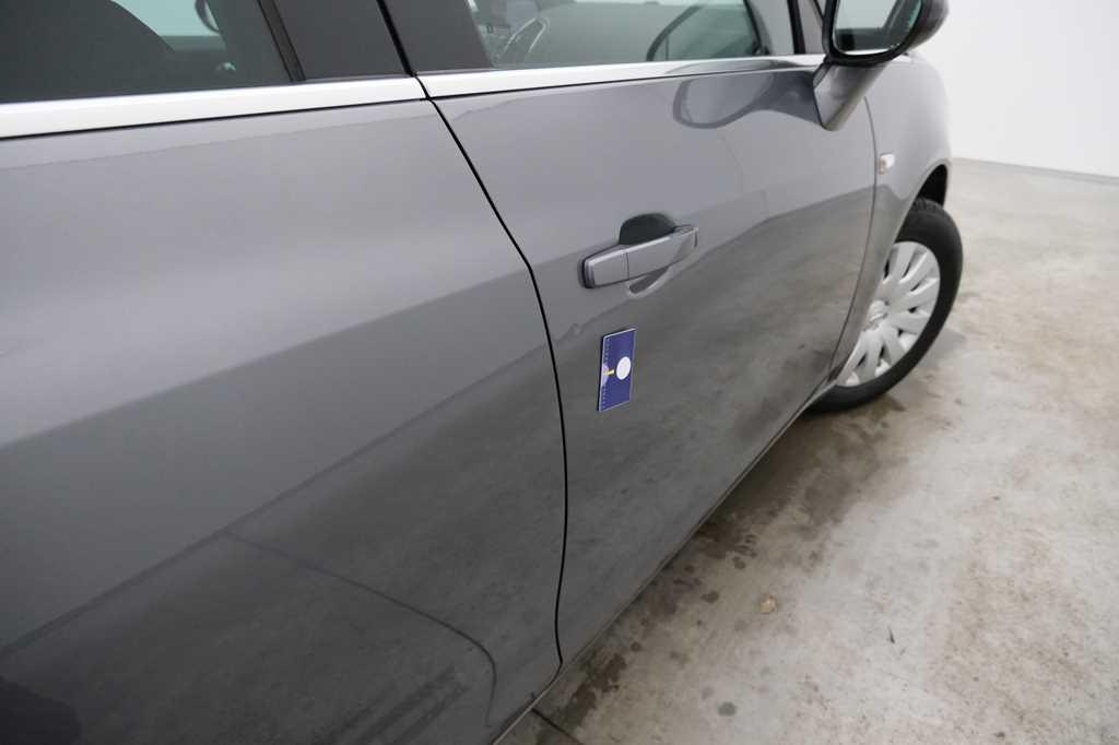 Opel Zafira Tourer 2016 фото 28