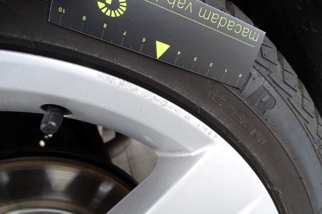 SEAT Leon 2019 фото 8