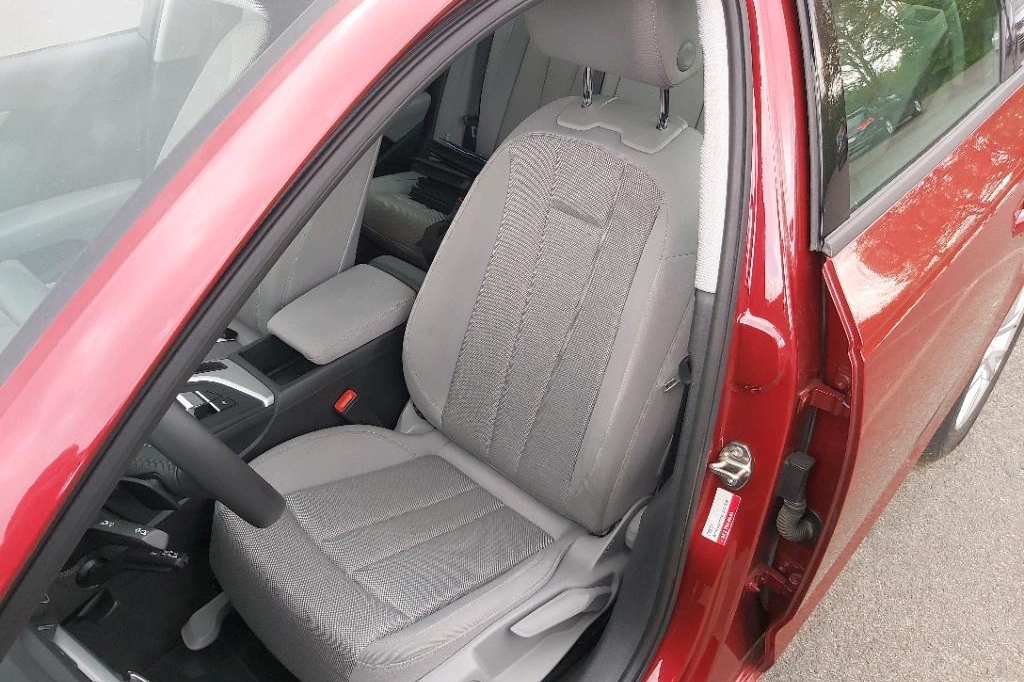 Audi A4 Avant 2018 фото 15