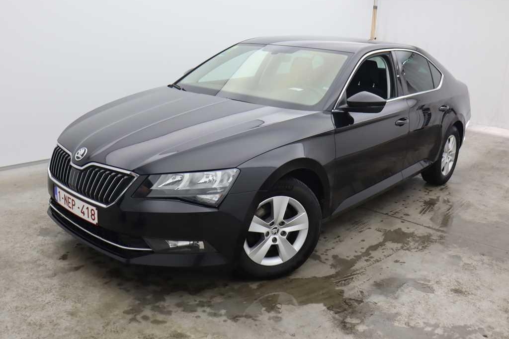 Skoda Superb 2016 фото 4
