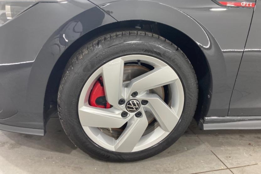 Volkswagen Golf GTI 2020 photo 1