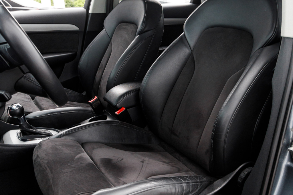 Audi Q3 2012 photo 28