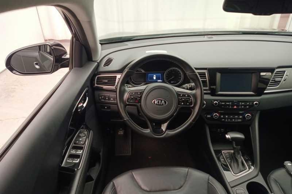 Kia Niro 2017 фото 5