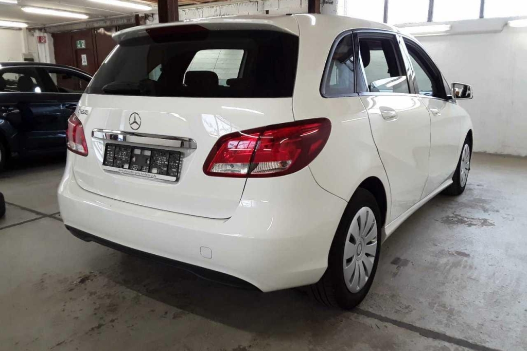Mercedes-Benz B-Klasse 2017 photo 2