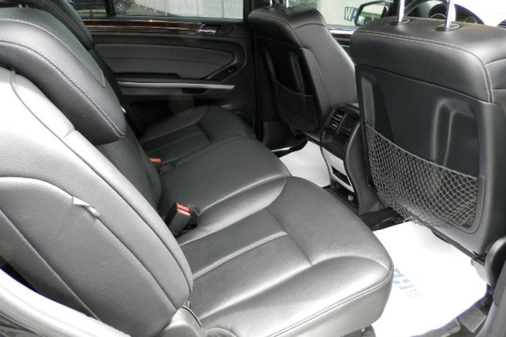Mercedes-Benz GL 350 2011 photo 14