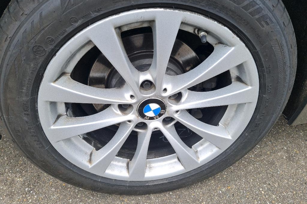 BMW 3er Touring 2016 фото 16