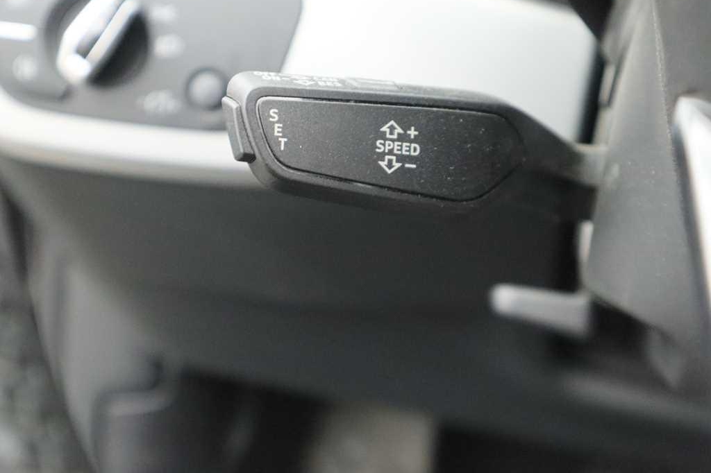 Audi A4 Avant 2016 фото 23