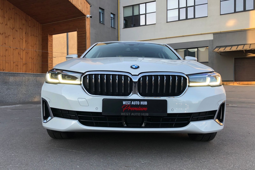 BMW 530 XDrive D 2020 фото 17