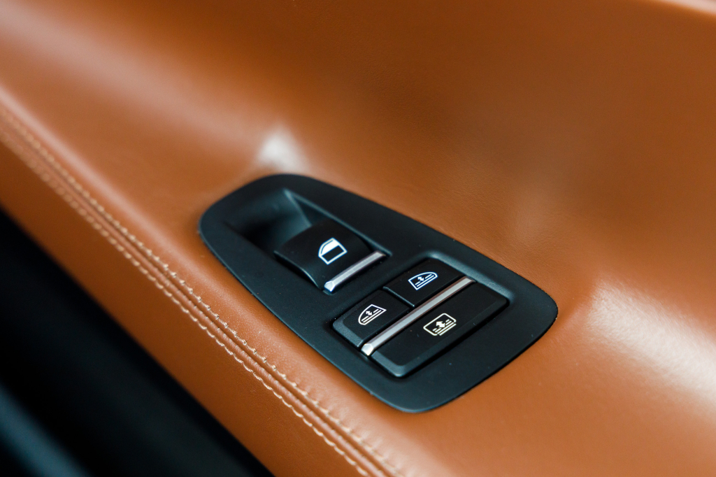 BMW 535 GT 2013 фото 19