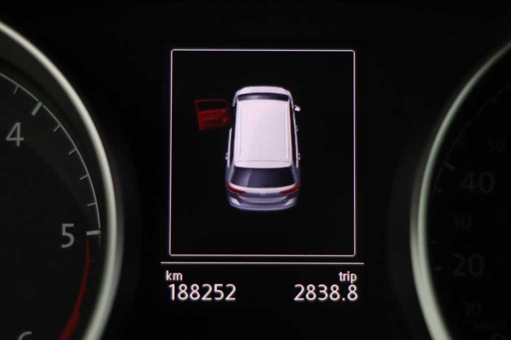 Volkswagen Touran 2016 фото 6