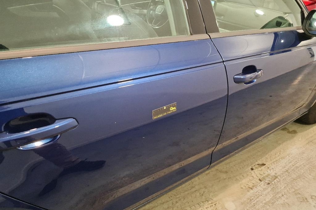 Audi A4 Avant 2017 фото 10