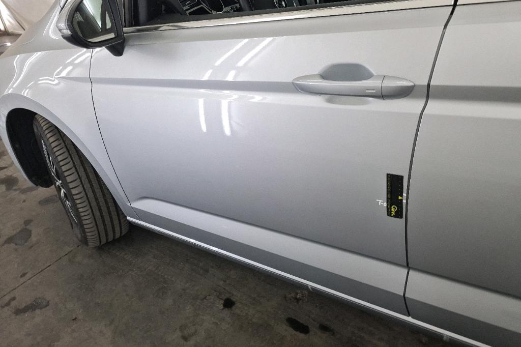 Volkswagen Touran 2020 photo 12