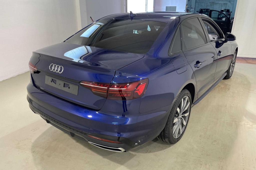 Audi A4 2020 photo 2