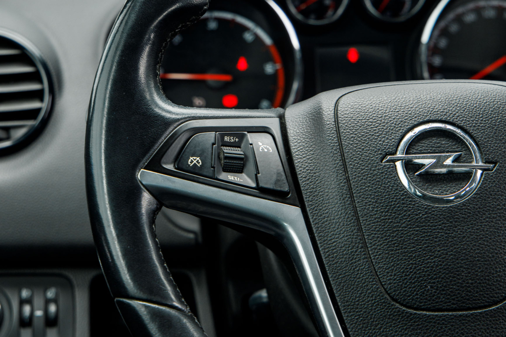 Opel Meriva 2011 фото 15