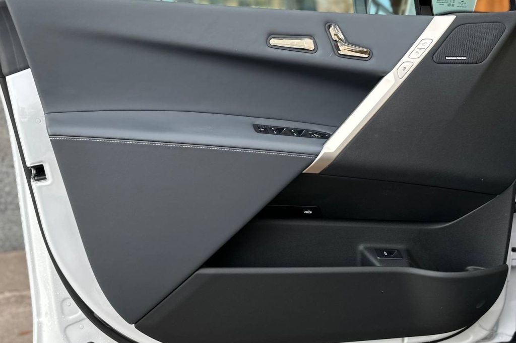 BMW iX xDrive40 2021 фото 10