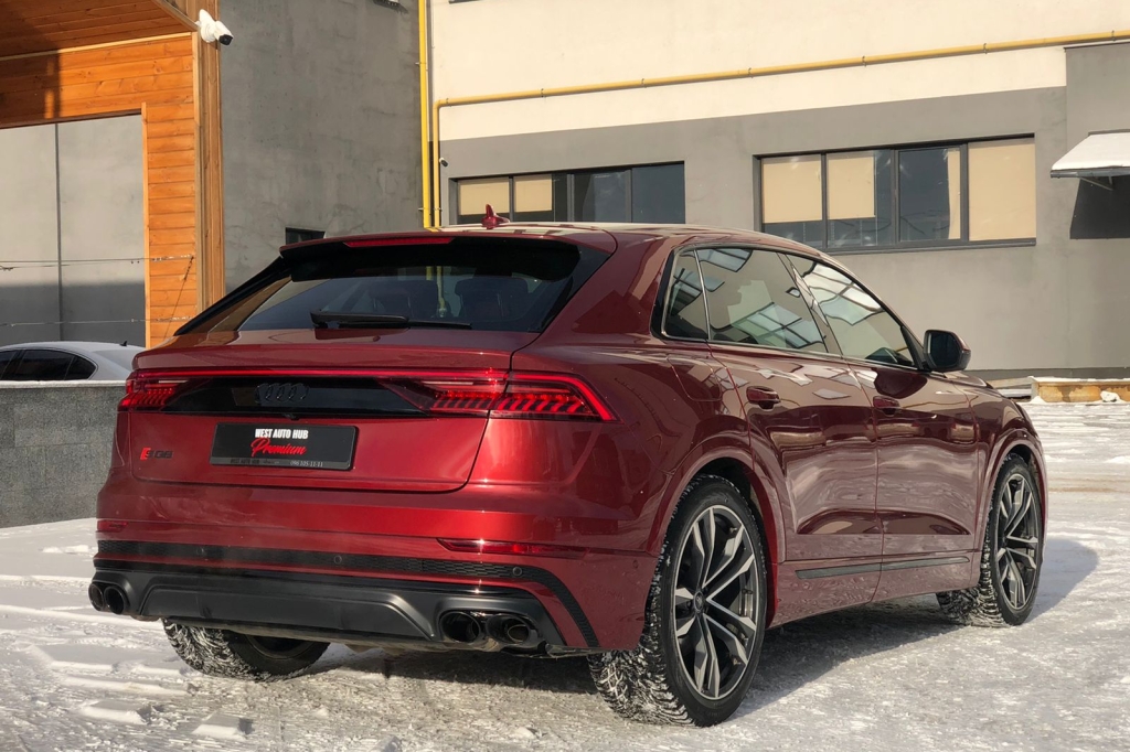 Audi SQ8 2021 фото 4