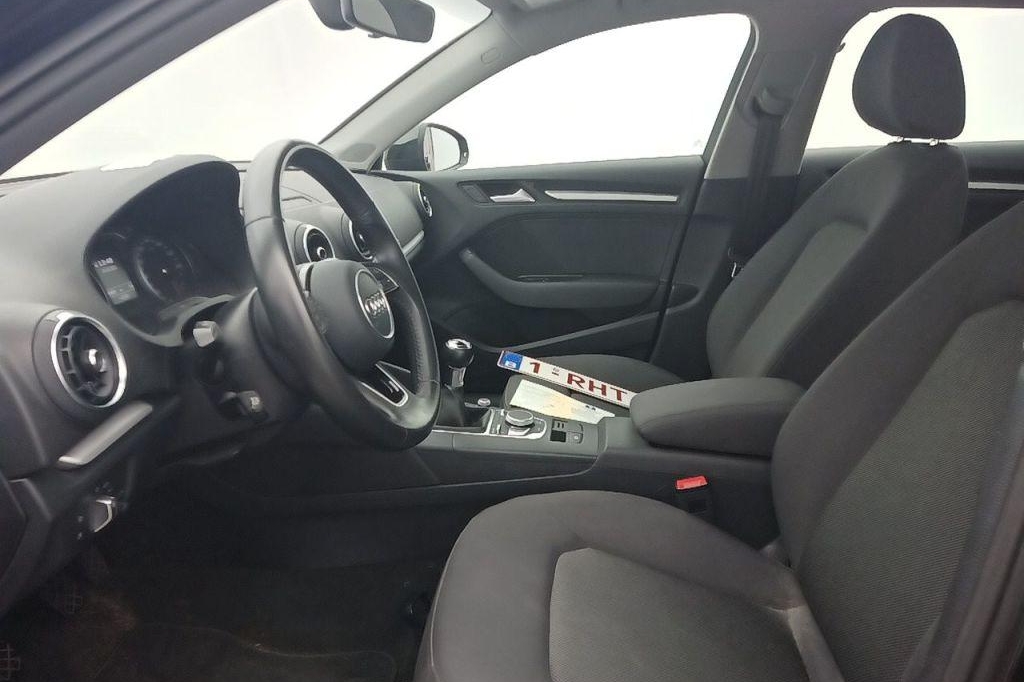 Audi A3 Sportback 2017 фото 2