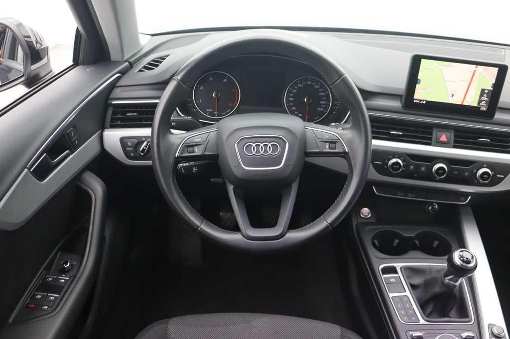 Audi A4 Avant 2017 фото 2