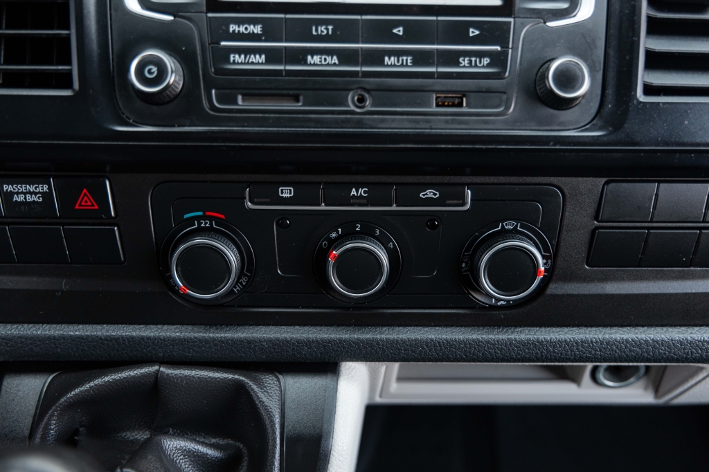 Volkswagen Transporter 2016 фото 19