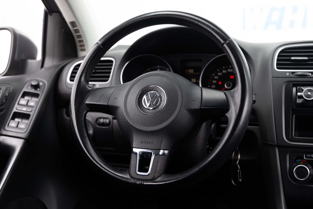 Volkswagen Golf 2009 фото Volkswagen Golf 2009 фото 17
