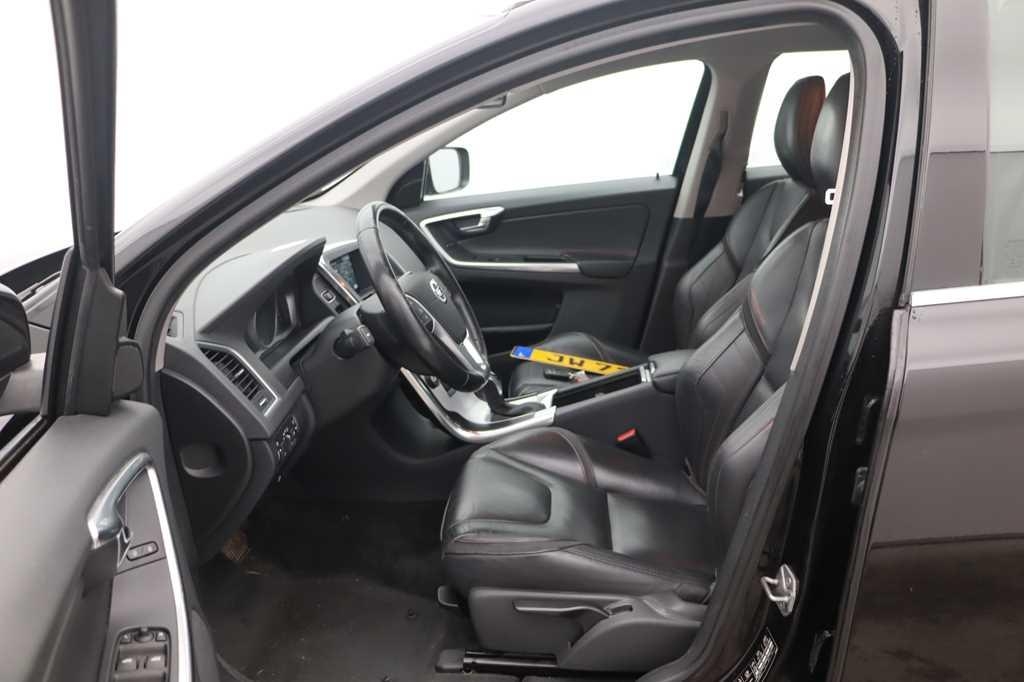 Volvo XC60 2016 фото 3